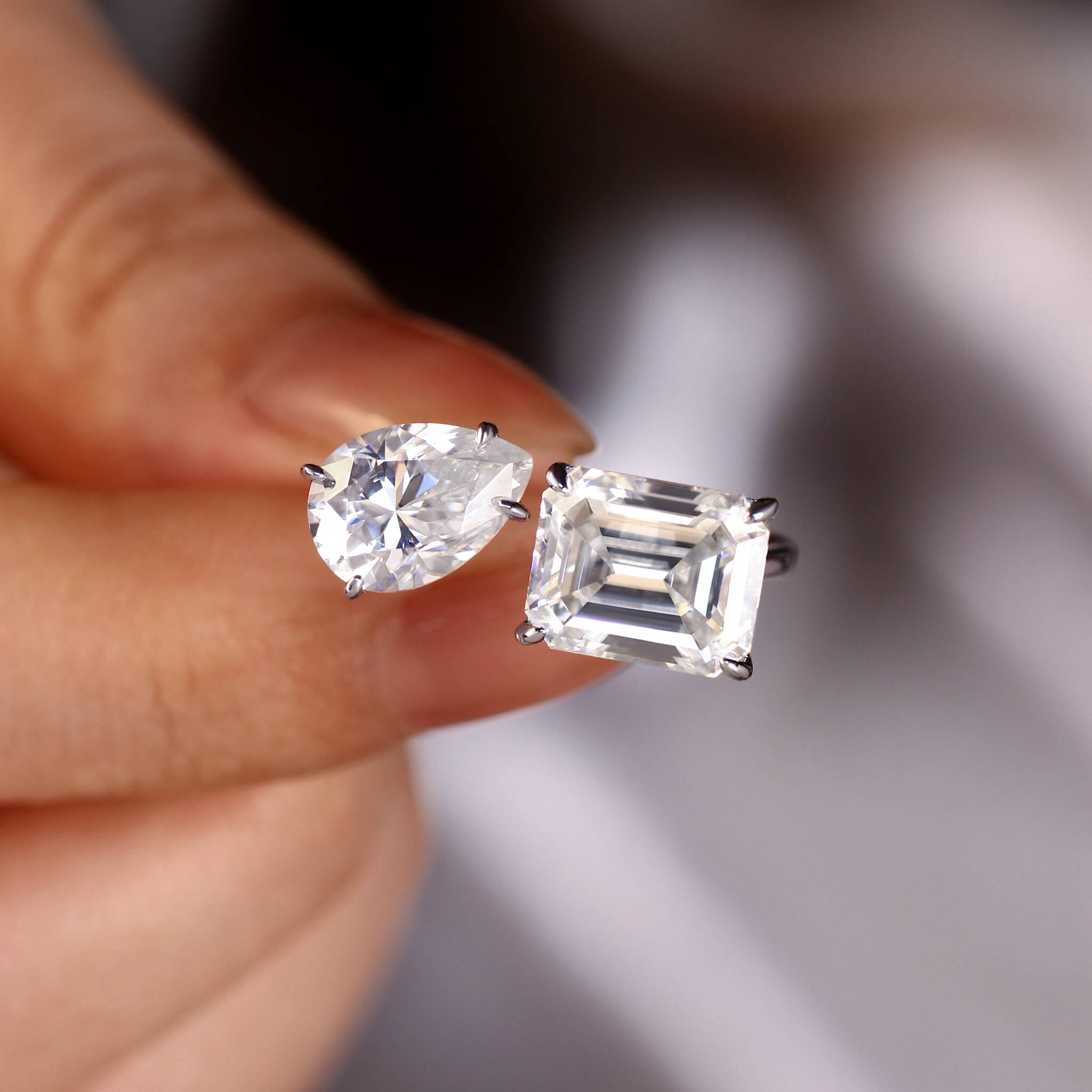 AMARYS Emerald & Pear Cut Moissanite Two Stone Engagement Ring Open Toi et Moi Ring AMARYS Emerald & Pear Cut Moissanite Two Stone Engagement Ring Open Toi et Moi Ring