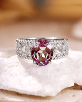 AMETHYSTA Hollowed Infinity Band Oval Cut Alexandrite Engagement Ring