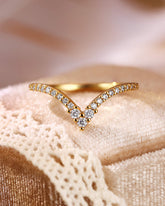 WINNIE V Shape Round Cut Moissanite Wedding Band for Women