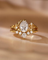 CATHY Pear Cut Moissanite Vine & Leaf Bridal Ring Set with Curved Band