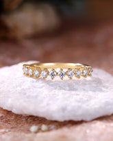 TINDRA Round Cut Moissanite Wedding Band