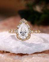 EIRA Vintage Lace Halo Pear Cut Moissanite Engagement Ring
