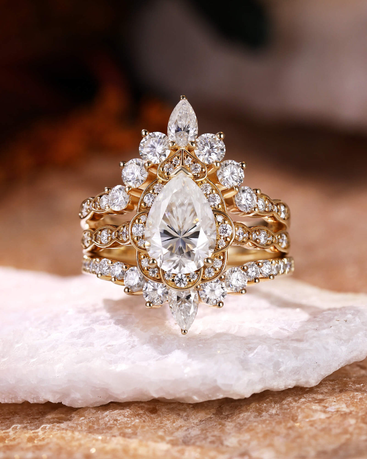 ZEPHYRINE Pear Cut Moissanite Bridal Ring Set Vintage Inspired Halo Engagement Ring Set 3PCS