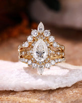 ZEPHYRINE Pear Cut Moissanite Bridal Ring Set Vintage Inspired Halo Engagement Ring Set 3PCS