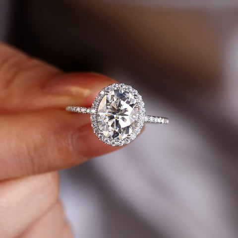 ISOLARA Oval Cut Moissanite Halo Engagement Ring Pave Bridal Ring