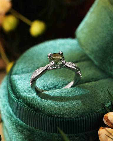 TULSI Twist Round Cut Moss Agate Engagement Ring