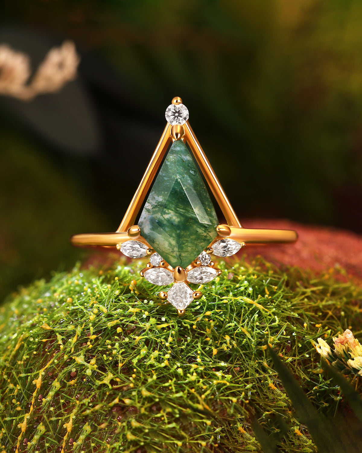 CEDRUS Natural Kite Moss Agate Alternative Engagement ring