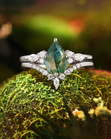 ARBELLA Pear Moss Agate Moissanite Side Stones Wedding Ring Set