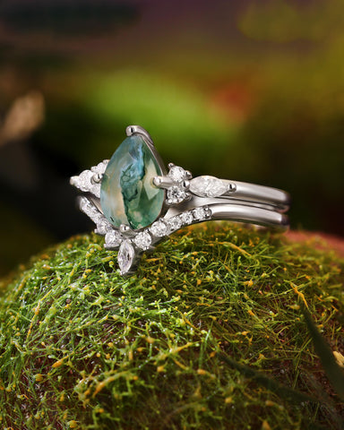 ARBELLA Pear Moss Agate Moissanite Side Stones Wedding Ring Set