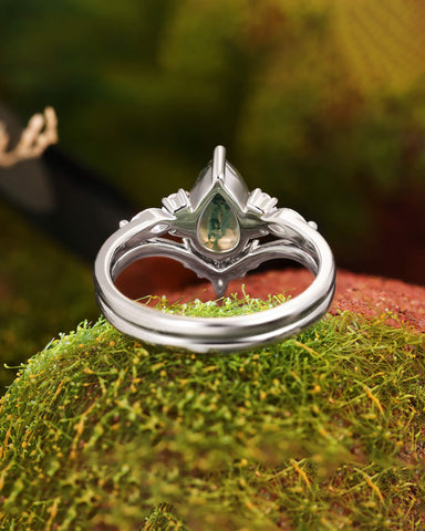 ARBELLA Pear Moss Agate Moissanite Side Stones Wedding Ring Set