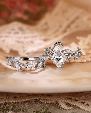 KENDRIA Leafy Kite Cut Moissanite Engagement Ring Set