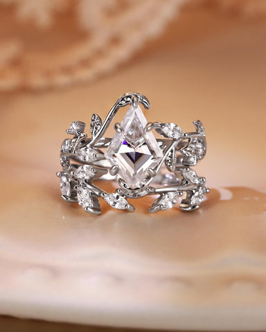 KENDRIA Leafy Kite Cut Moissanite Engagement Ring Set