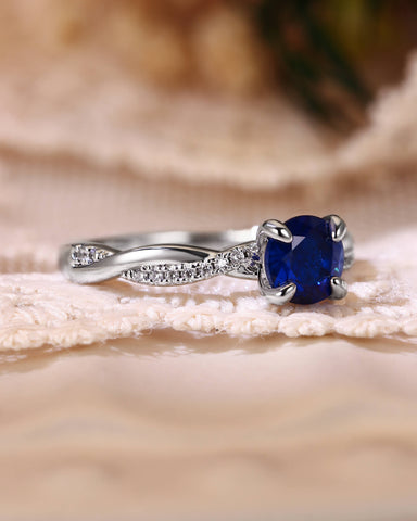 CIELO Twisted Round Cut Sapphire Engagement Ring