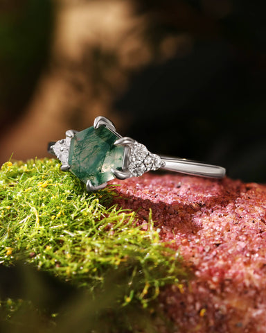 TIFREY Vintage Hexagon Moss Agate Three Stone Cluster Engagement Ring