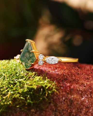 LUSEER Kite Cut Moss Agate Cluster Engagement Ring