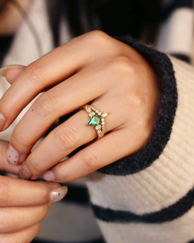 IRIDIA Vintage Kite Cut Emerald Engagement Ring Set