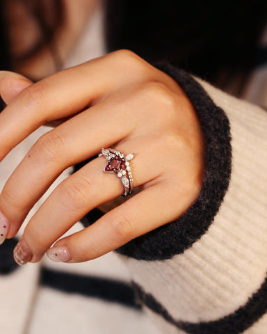 AMARA Kite Cut Alexandrite Stackable Ring Set