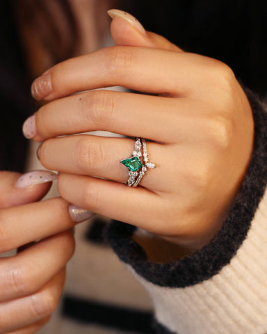 IRIDIA Vintage Kite Cut Emerald Engagement Ring Set