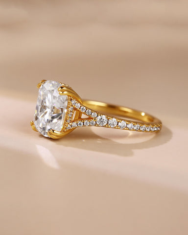 REGINA Double Claws Cushion Cut Moissanite Hiden Halo Engagement Ring