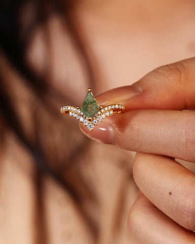 LINDELISE Kite Cut Moss Agate Engagement Ring with Curved Cluster Accents