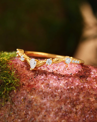 FOLIARA Nature Inspired Leafy Wedding Band Stacking Ring