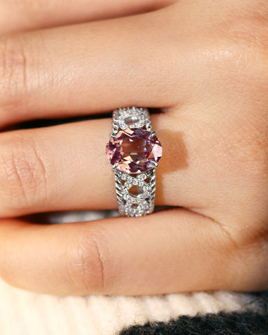 AMETHYSTA Hollowed Infinity Band Oval Cut Alexandrite Engagement Ring