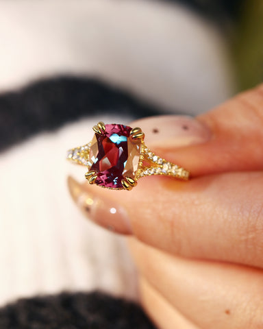 SIVANA Double Claws Cushion Cut Alexandrite Hiden Halo Engagement Ring