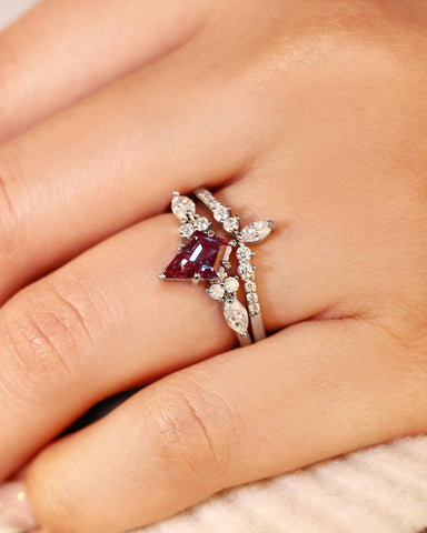 AMARA Kite Cut Alexandrite Stackable Ring Set