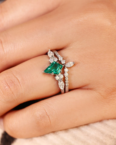 IRIDIA Vintage Kite Cut Emerald Engagement Ring Set