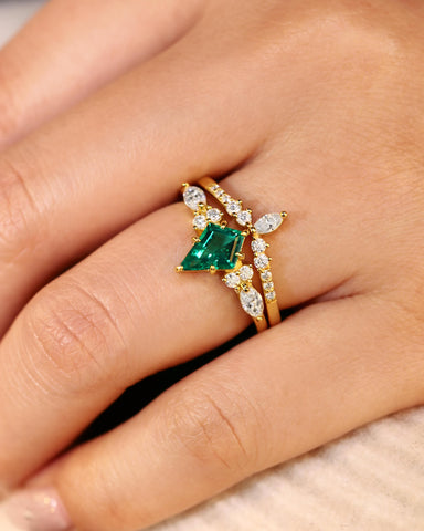 IRIDIA Vintage Kite Cut Emerald Engagement Ring Set