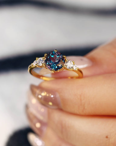 OLIVINE Round Cut Alexandrite Moissanite Two Side Stones Engagement Ring