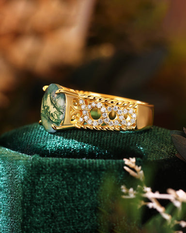 SYLVETRA Oval Shaped Moss Agate Antique Infinity Ring