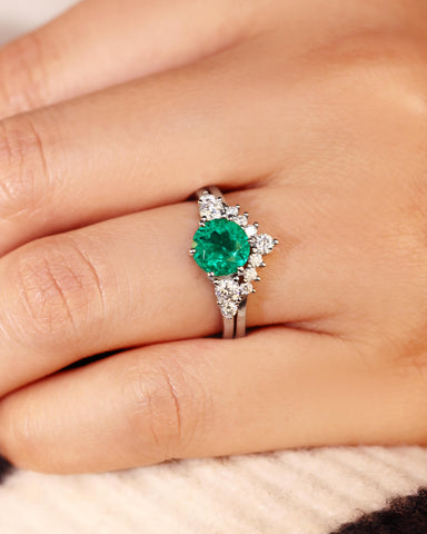 VIRELUNE Round Shaped Lab Emerald Engagement Ring Set