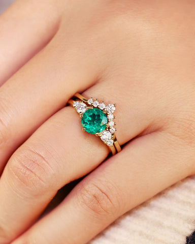 VIRELUNE Round Shaped Lab Emerald Engagement Ring Set