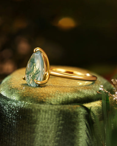 LARK Pear Moss Agate Solitaire Engagement Ring