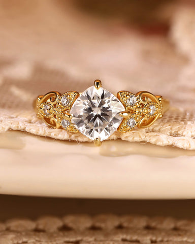 ROYAL Leaf Nature Inspired Cushion Cut Moissanite Engagement Ring
