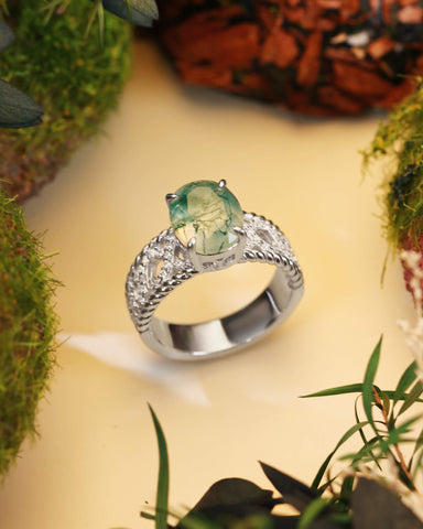 SYLVETRA Oval Shaped Moss Agate Antique Infinity Ring