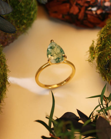 LARK Pear Moss Agate Solitaire Engagement Ring