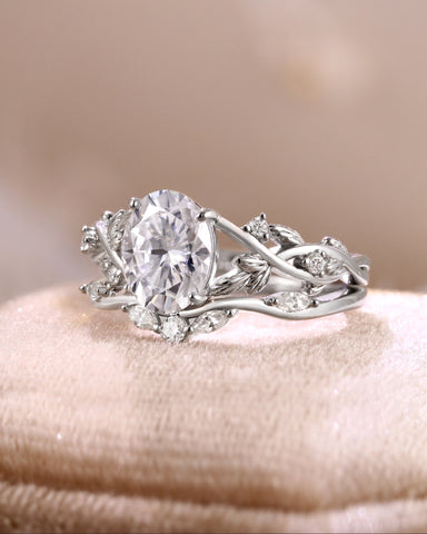 WRENLEY Oval Cut Moissanite Leaf Engagement Ring Set