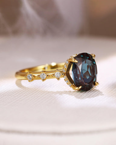 OPHELIA Color Change Oval Cut Alexandrite Engagement Ring