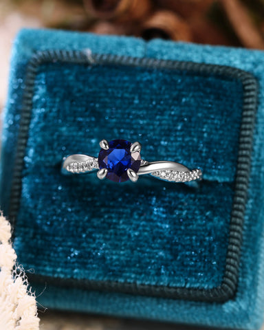 CIELO Twisted Round Cut Sapphire Engagement Ring
