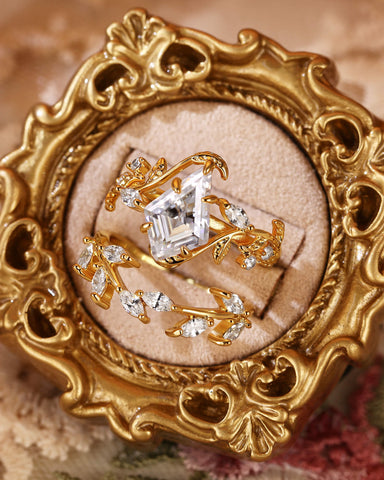 KENDRIA Leafy Kite Cut Moissanite Engagement Ring Set