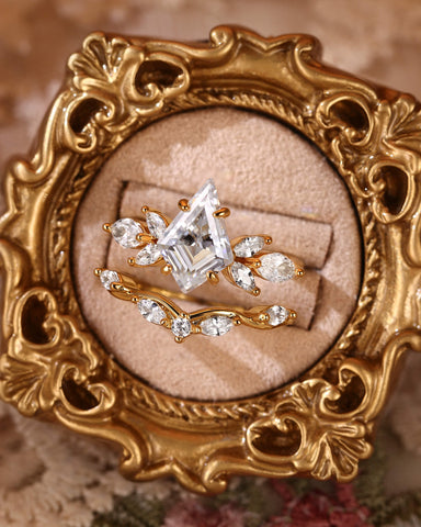 KEZIA Kite Cut Moissanite Cluster Fairy Inspired Engagement Ring Set 2pcs