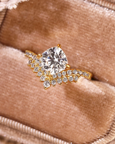 AISLING Cushion Cut Moissanite Cluster Curved Fairy Engagement Ring