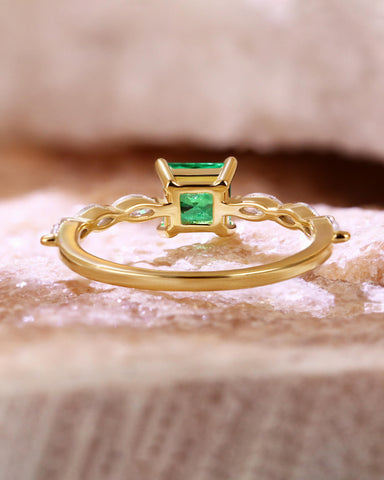 MAEVE Princess Cut Emerald Promise Ring Dainty Engagement Ring with Trio Side Stones