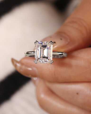 RETTA Double Claws Emerald Cut Engagement Ring