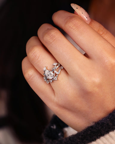 AVENNA Twist Leaf Vine Pear Moissanite Engagement Ring Set