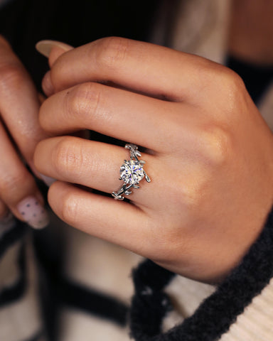 HALI Nature Vibe Round Moissanite Leaf Engagement Ring