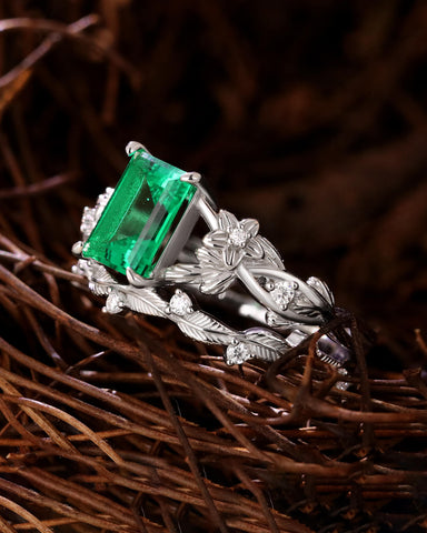 AVELINE Nature Inspired Emerald Cut Emerald Leafy Fairy Ring Set