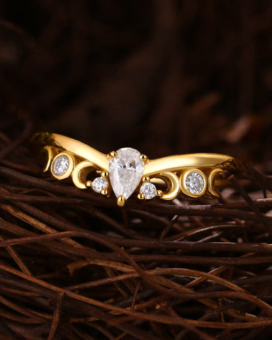 SOLUNA Pear Round Moissanite Moon and Sun Vintage Curved Wedding Band